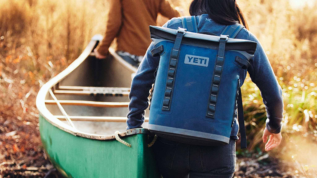 This link goes to a YETI Hopper M20 review